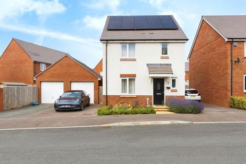 3 bedroom detached house for sale, Springmead Avenue, Gloucester GL3