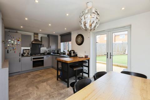 3 bedroom detached house for sale, Springmead Avenue, Gloucester GL3