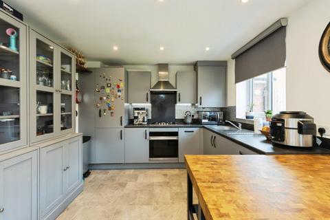 3 bedroom detached house for sale, Springmead Avenue, Gloucester GL3