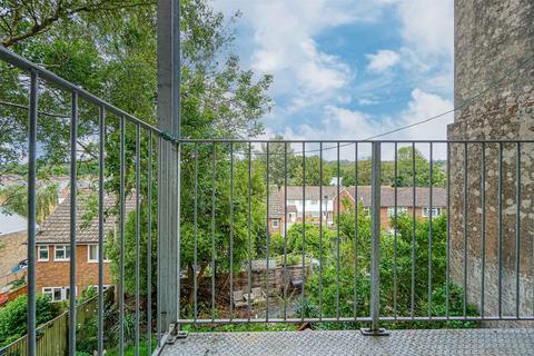 2 bedroom flat for sale, Beaconsfield Road, Hastings