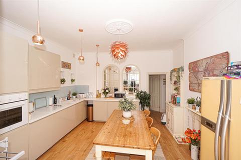 undefined, St. Matthews Gardens, St. Leonards-On-Sea