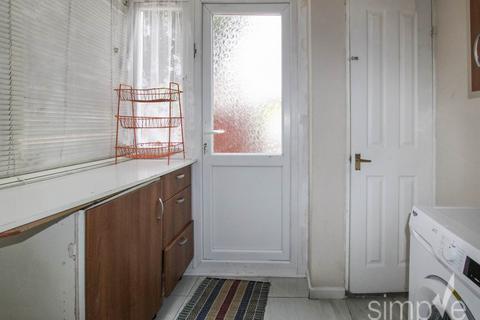 3 bedroom house to rent, Cranford Drive, Hayes, Middlesex