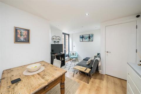 1 bedroom flat to rent, North Road, Kew TW9