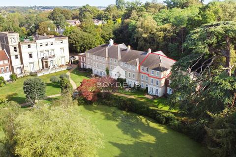 2 bedroom flat for sale, Lexden Park, Colchester CO3