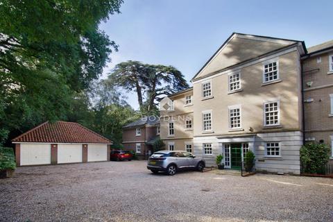 2 bedroom flat for sale, Lexden Park, Colchester CO3