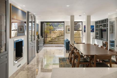 6 bedroom terraced house for sale, Alma Terrace, Allen Street, London, W8