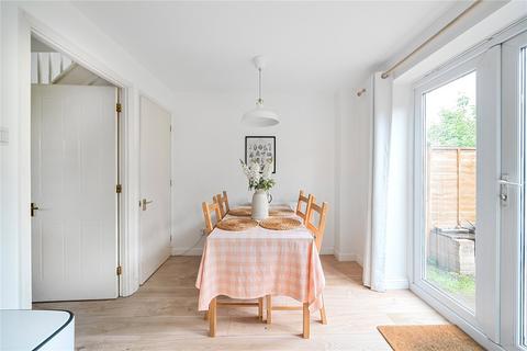 6 Derry Close, Ash Vale, Aldershot, GU12 5SR