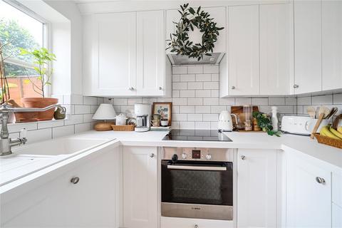 6 Derry Close, Ash Vale, Aldershot, GU12 5SR