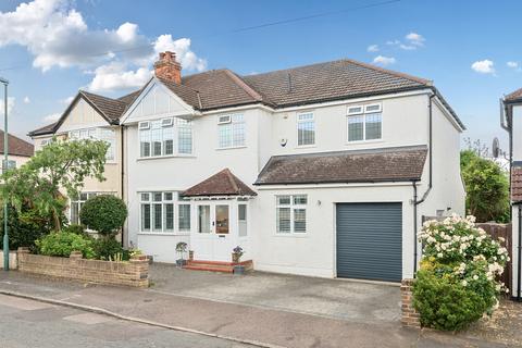 24 Barrow Avenue, Carshalton, SM5 4NY