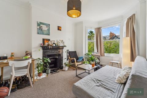 2 bedroom barn conversion to rent, St. Johns Avenue, London