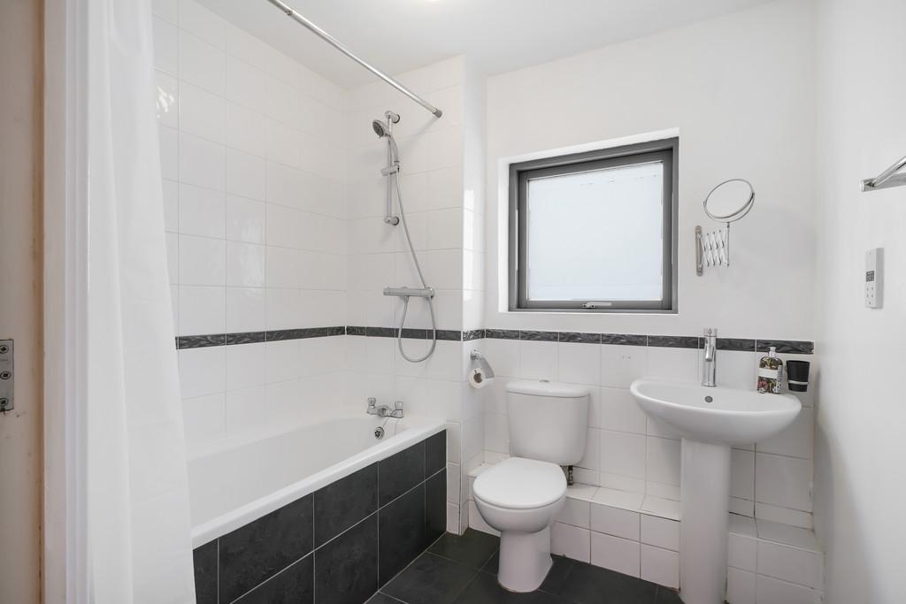 60 Lanacre Avenue - Tn Ajr OE4k L3 Vh9z NFj Hg