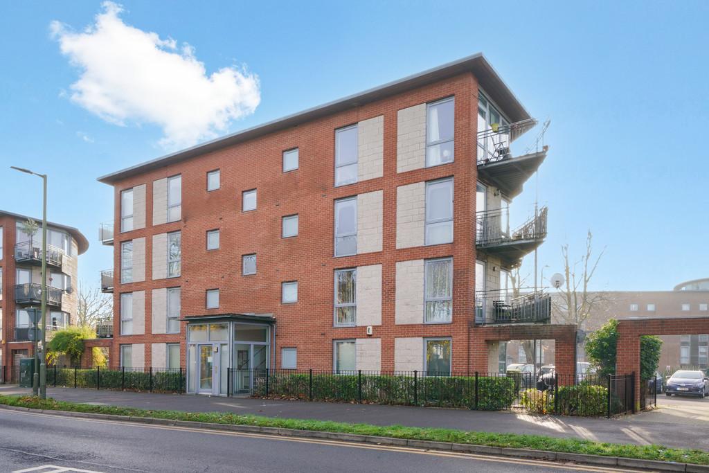 60 Lanacre Avenue - jz O4 Up N8u Zt Kp Eo9 Om CB
