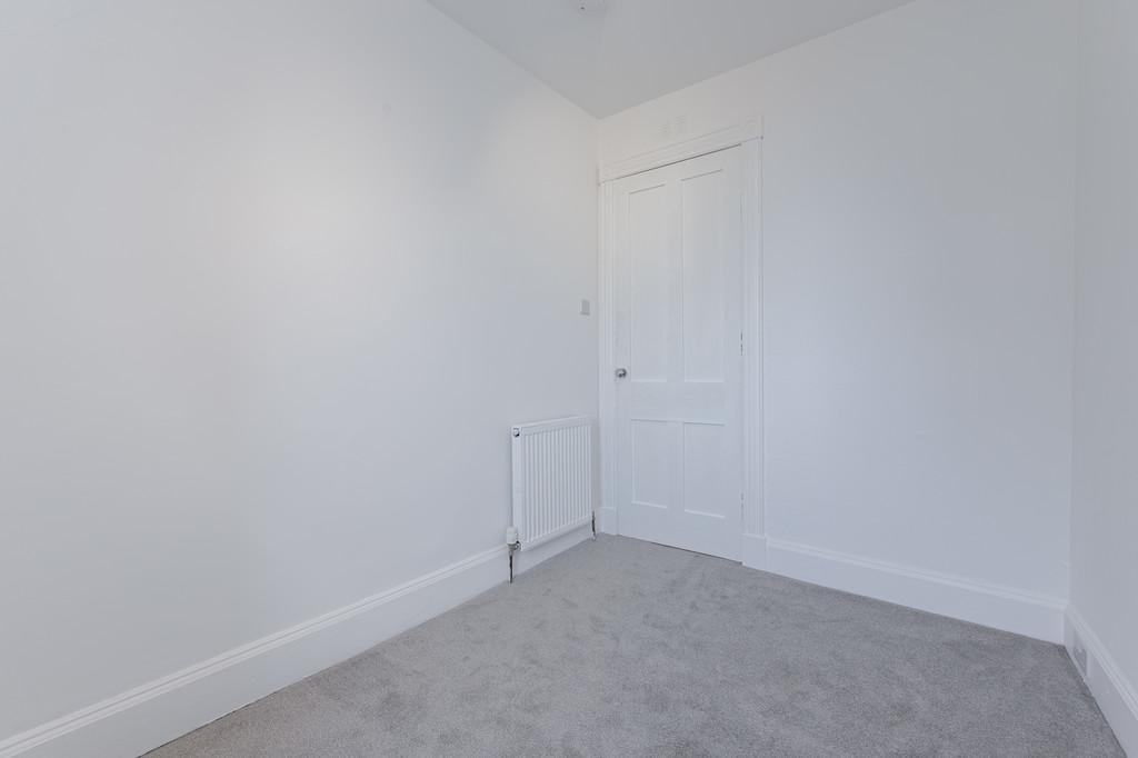 Bedroom2 Angle2