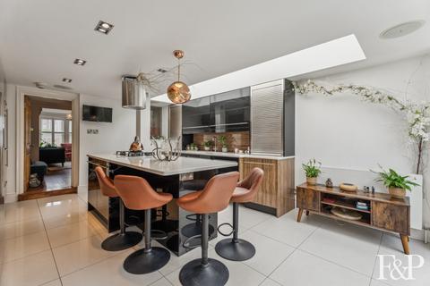 61 Bourne Avenue, Windsor, SL4 3JR