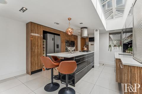 61 Bourne Avenue, Windsor, SL4 3JR