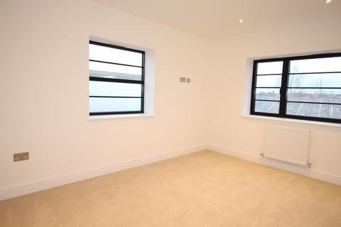 undefined, Hollyfield Road, Surbiton KT5