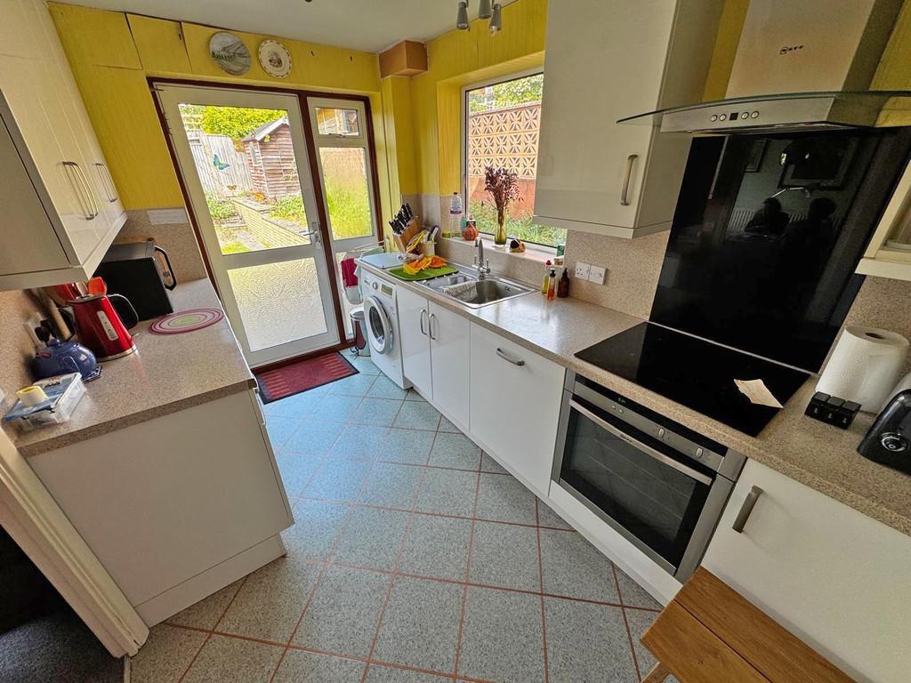 Kitchen (1)
