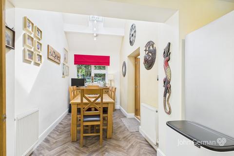 Midway Bungalow Dagdale, Bramshall, Uttoxeter, ST14 5BJ