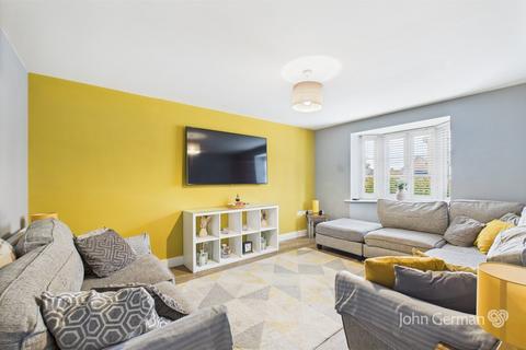 4 Chestnut Close, Burton-on-trent, DE14 2FX