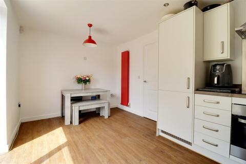 12 Devonshire Close, Elloughton, Brough, HU15 1UB