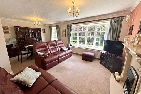 2 bedroom detached house for sale, Brook Lane, Clayton, Bradford