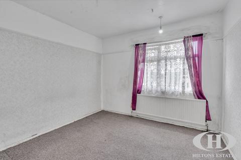 undefined, Spikes Bridge Road, Southall