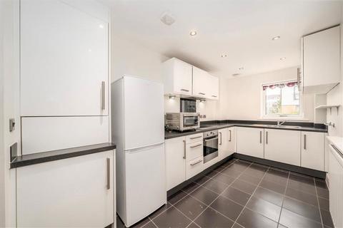 2 bedroom flat for sale, Fairthorn Road, London SE7