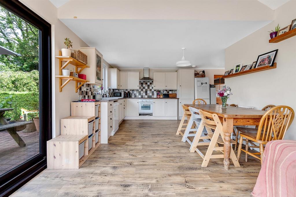 Kitchen, dining room