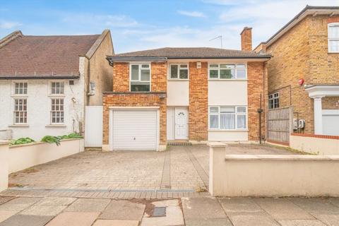 5 bedroom detached house to rent, Essex Park, London N3