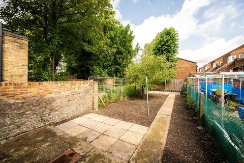 4 bedroom terraced house for sale, Queens Road, Peckham, London, SE15