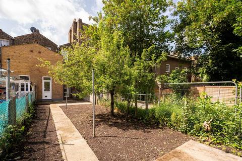 4 bedroom terraced house for sale, Queens Road, Peckham, London, SE15