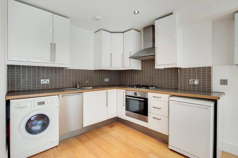 Holloway Road, Holloway, London, N7