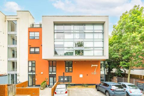 undefined, Elm Grove, London SW19