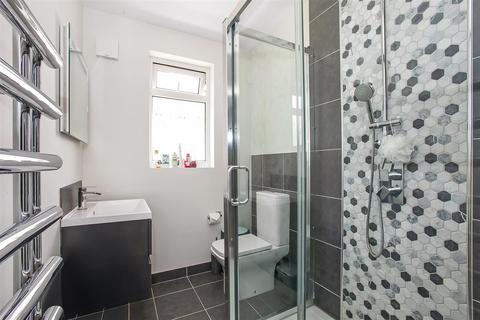 111 Valley Road, Kenley, CR8 5BY
