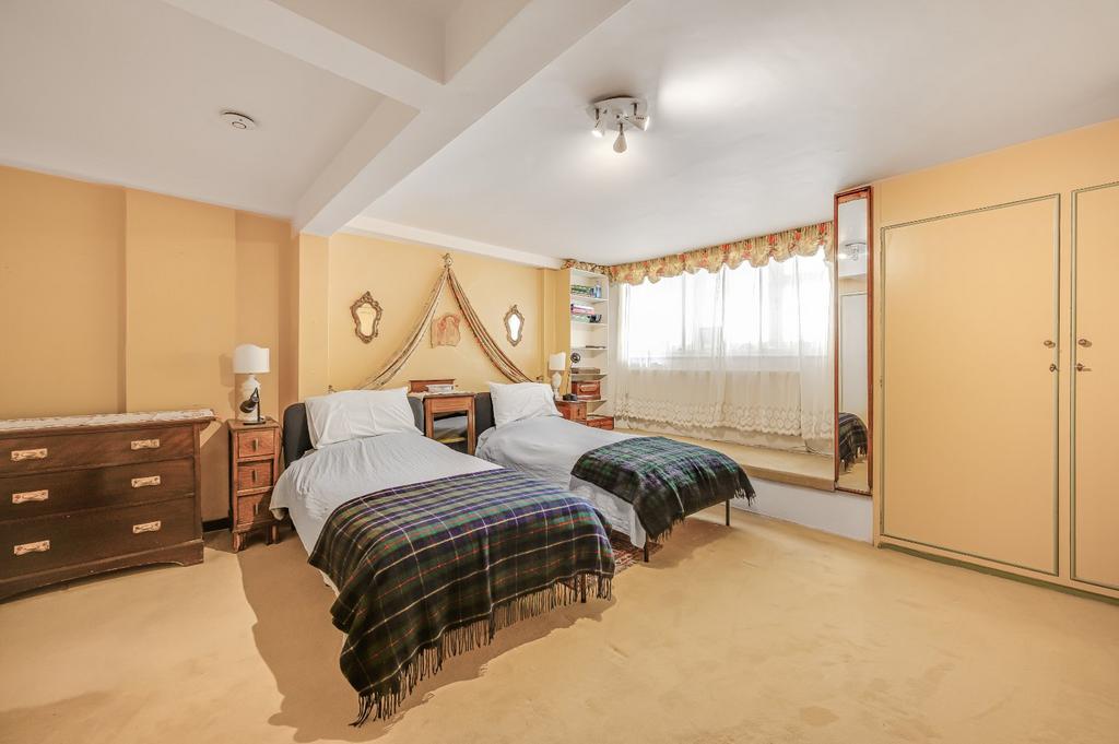 Picture No. 02