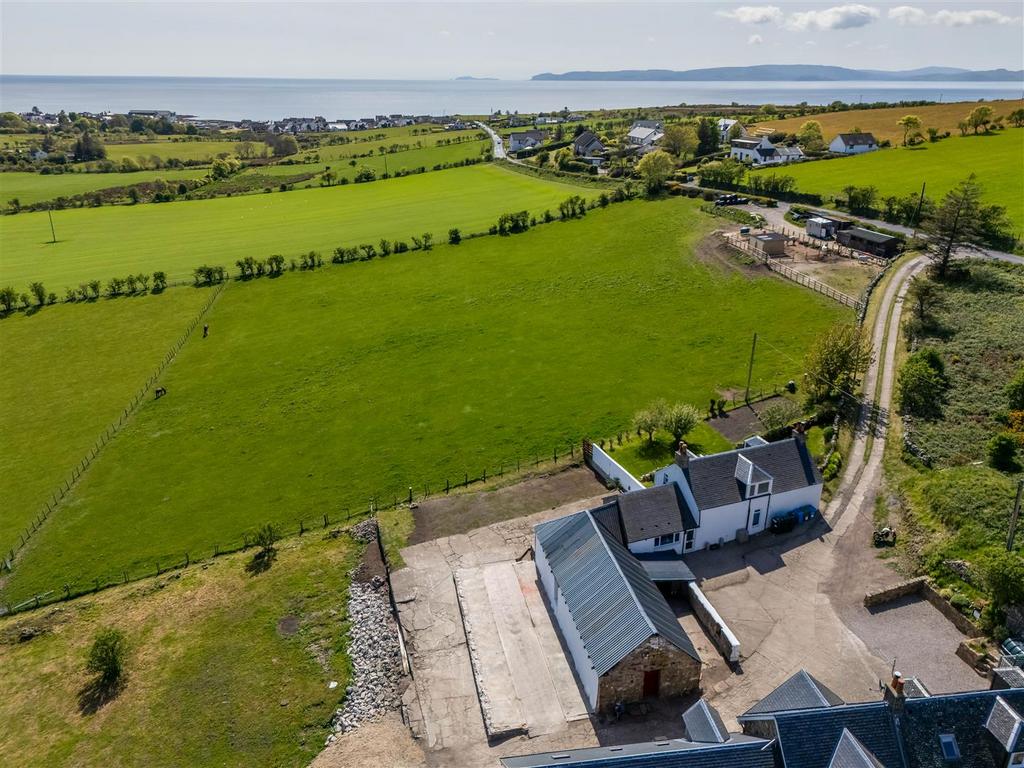 Towards Blackwaterfoot