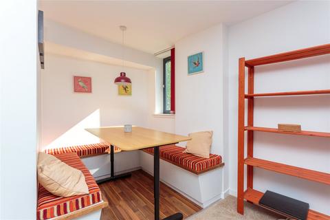 2 bedroom apartment to rent, Holm Street, Glasgow