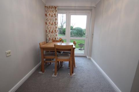 undefined, Ground Floor - Garden Flat - Castle Court, Hadlow Road, Tonbridge, TN9 1QU