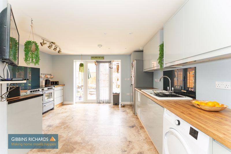 Kitchen/Breakfast
