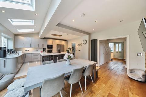 16 Downs Road, Purley, CR8 1DS