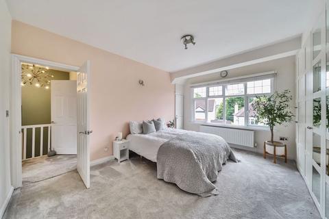16 Downs Road, Purley, CR8 1DS