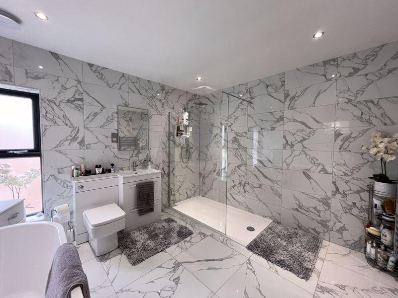 Ensuite Bathroom