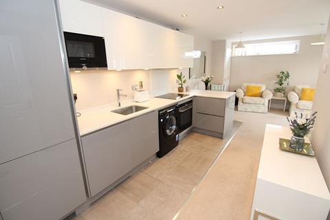 2 bedroom apartment for sale, Epsom