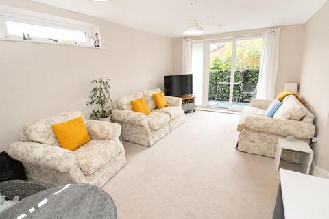2 bedroom apartment for sale, Epsom