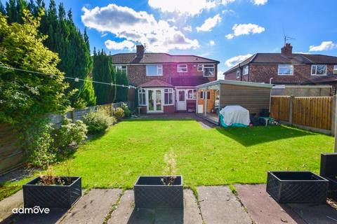 4 bedroom semi-detached house for sale, Chestnut Drive, Sale, M33 4HH