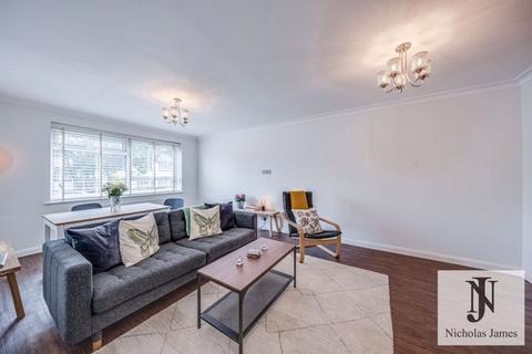 2 bedroom apartment for sale, Sandford Court, Bosworth Road, Barnet EN5