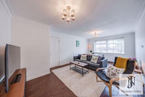 2 bedroom apartment for sale, Sandford Court, Bosworth Road, Barnet EN5