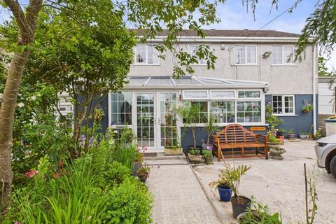 Blackwater, Truro - Large family home in a semi-rural location