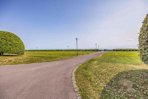 3 bedroom apartment for sale, Clocktower Drive, Southsea