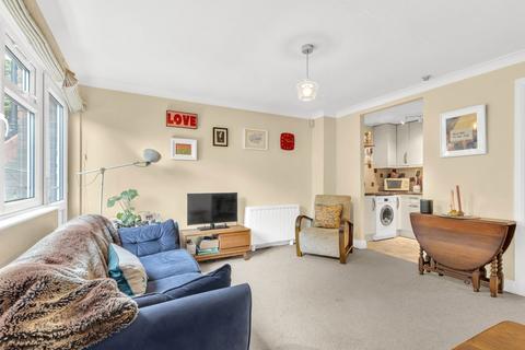 22 Admiral Place, London, SE16 5NY